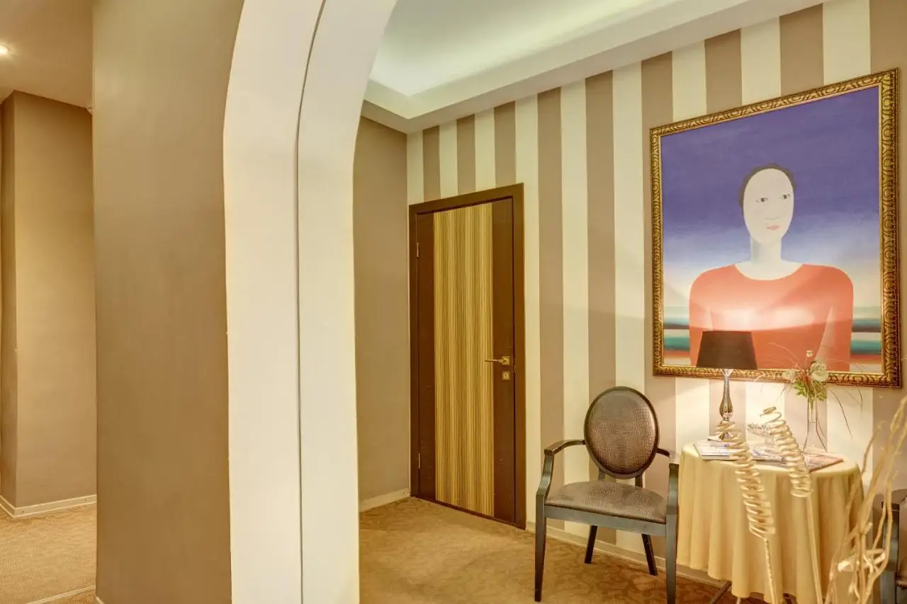 Санкт-Петербург: Меблированные комнаты Аничков HotelsTeam