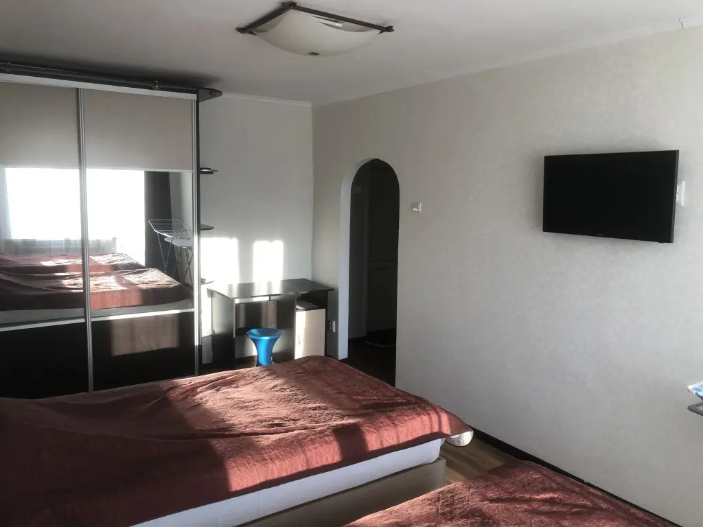 Владивосток: Апартаменты на Вязовой