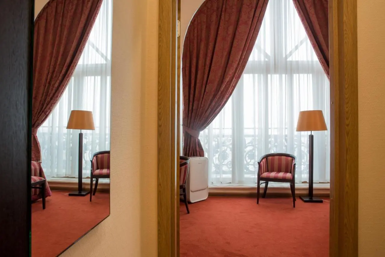 Санкт-Петербург: MFK Gornyi Hotel and Congress Centre