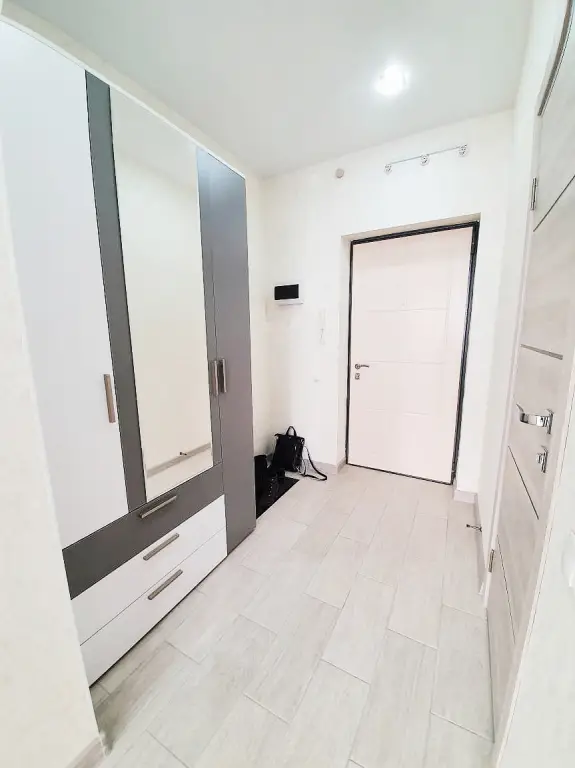 Красноярск: Polyarnaya 2A Apartments