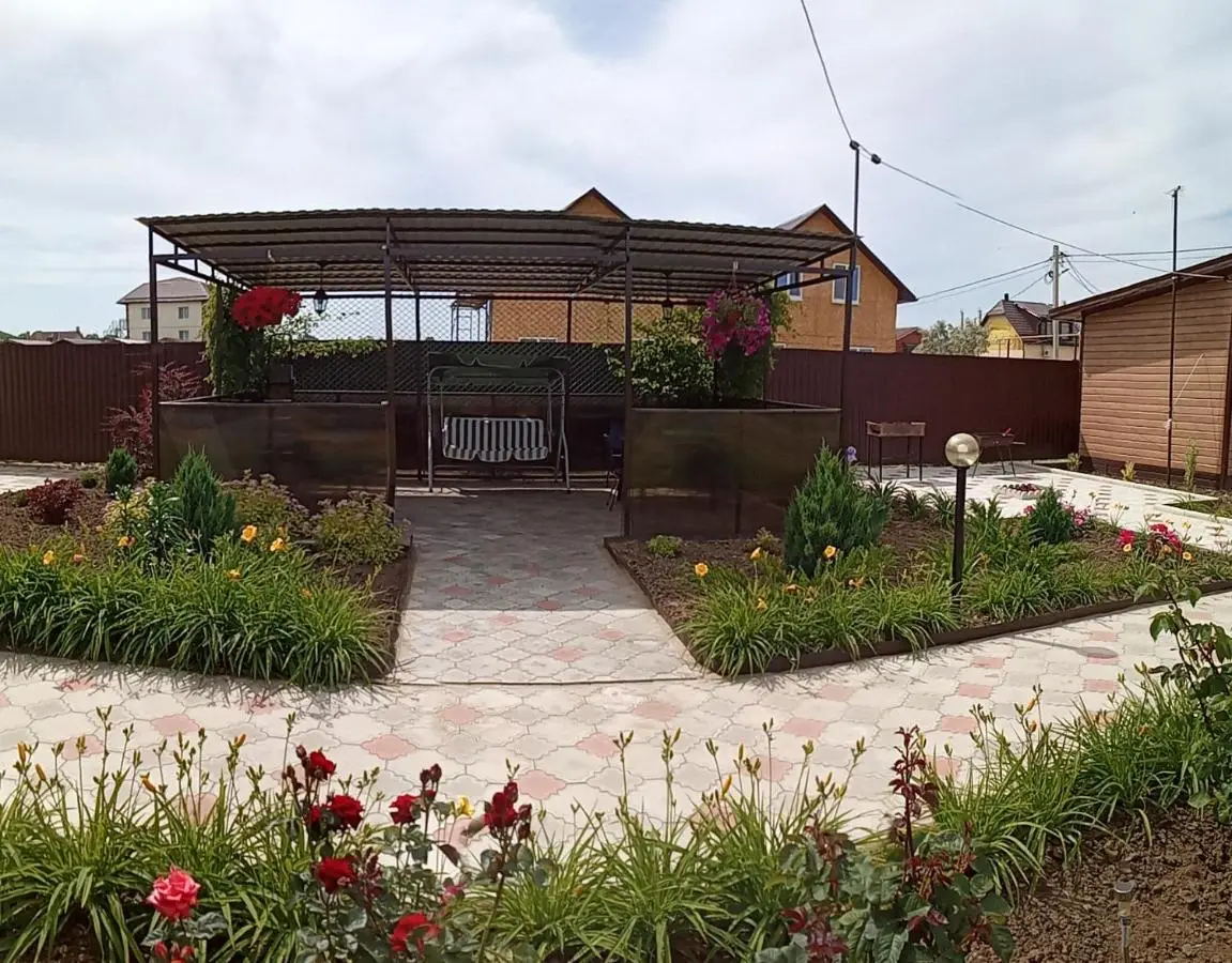 Голубицкая: Komfort Guest House
