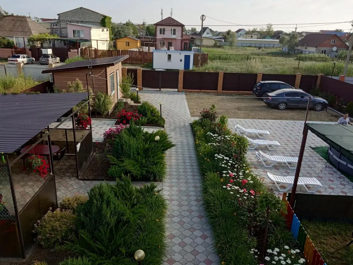 Голубицкая: Komfort Guest House