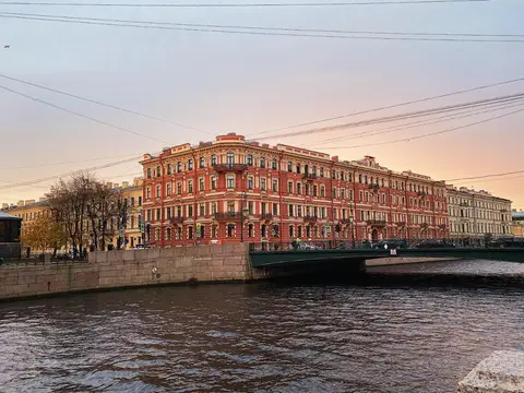 Соло на набережной реки Мойки 82 — фото 1