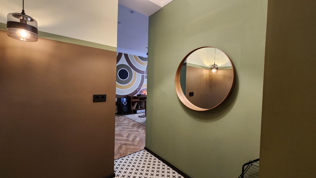 Владивосток: Апартаменты Mid-Century Modern Home