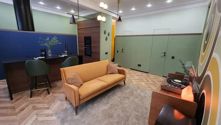 Владивосток: Апартаменты Mid-Century Modern Home