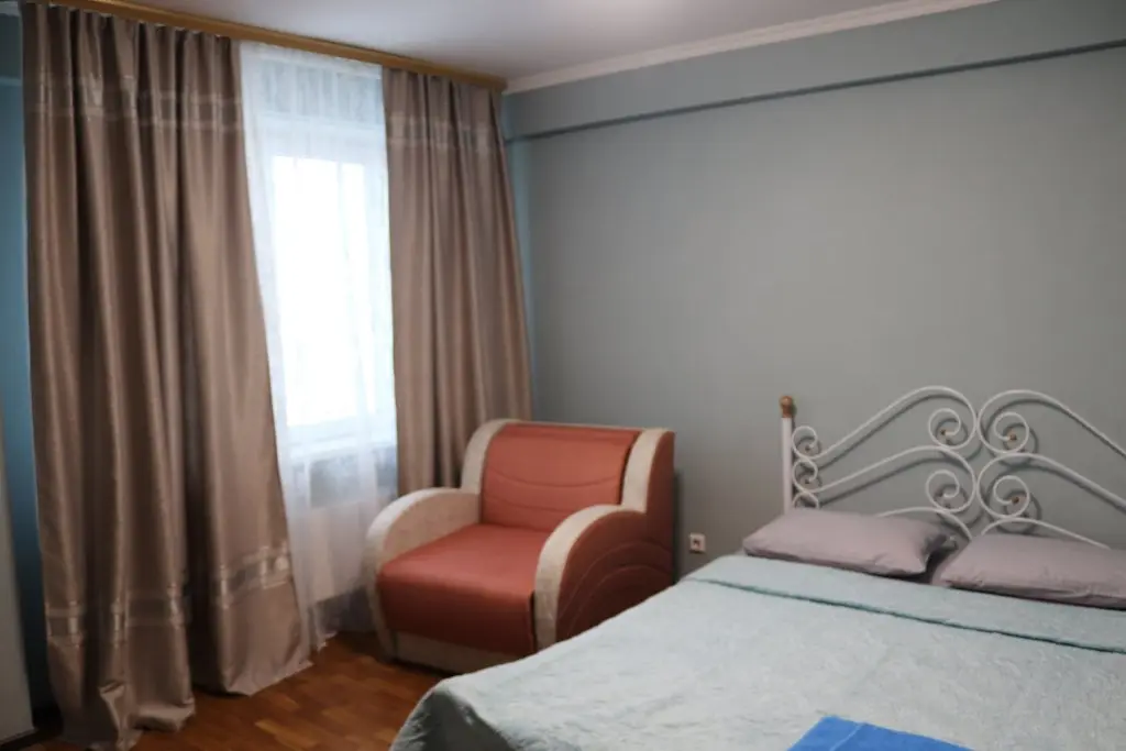 Красноярск: Ночлег и завтрак (B&B) Виктория