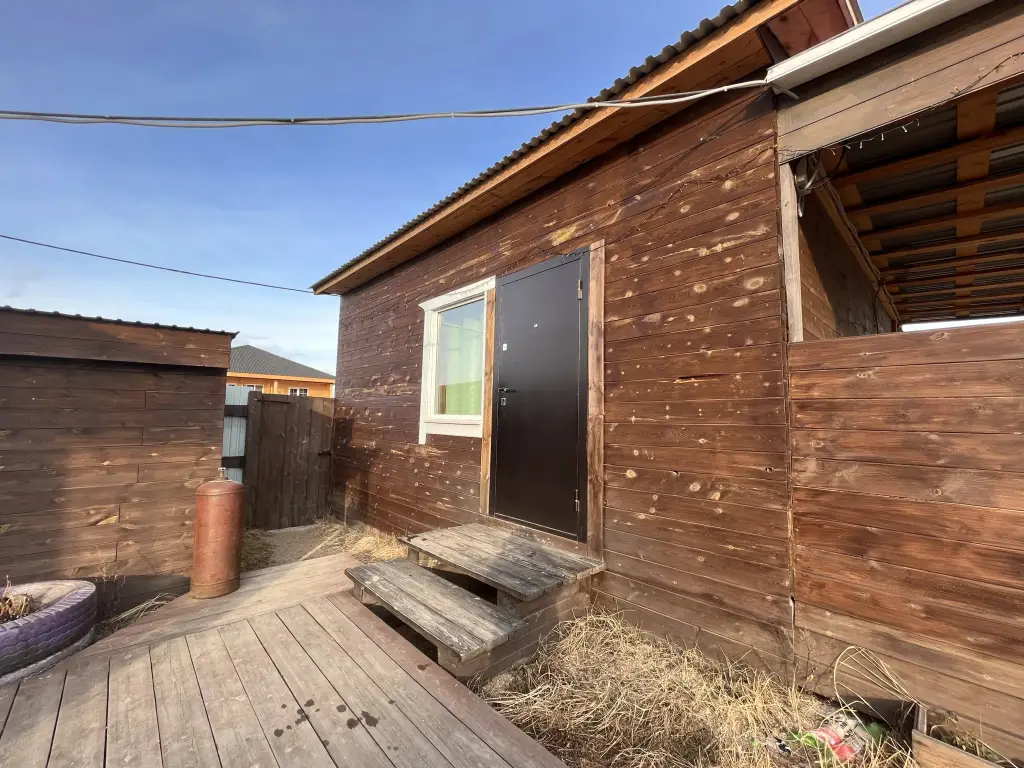 Хужир: Меблированные комнаты Дудеевых