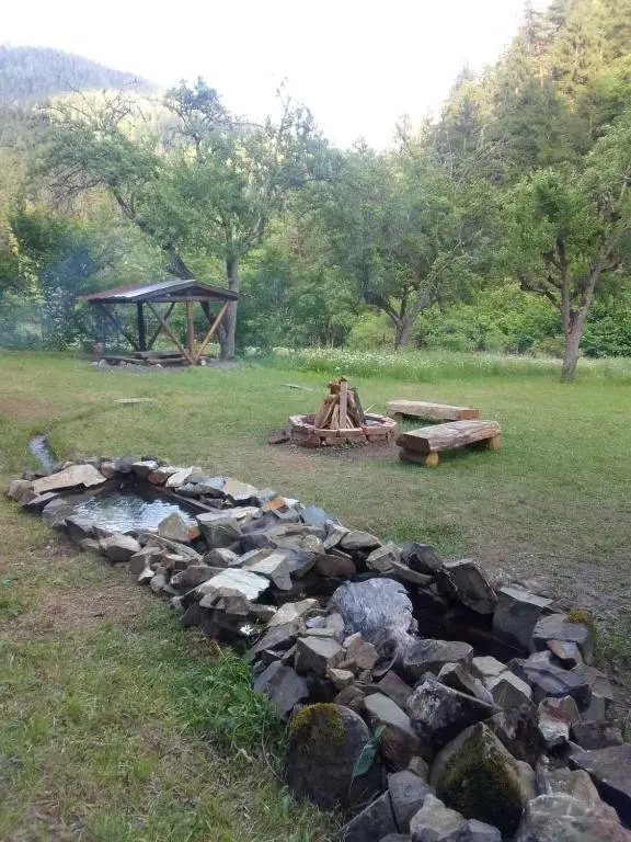 Ликани: Camp-Woods Likani