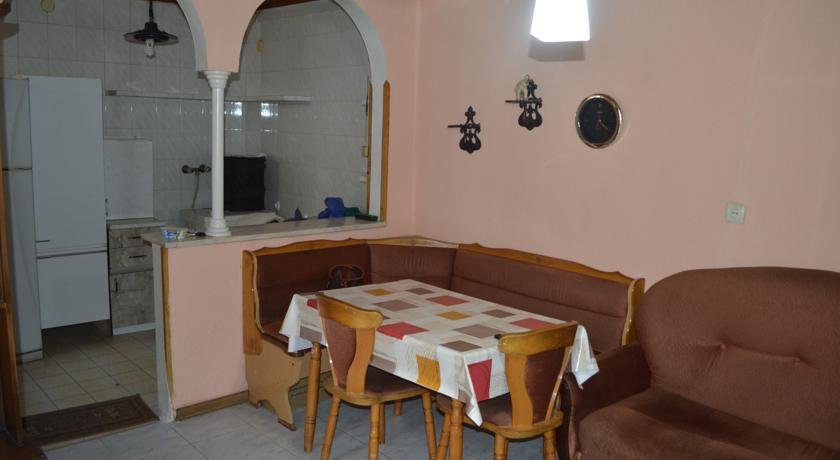 Тбилиси: Georgian House on Sundukiani