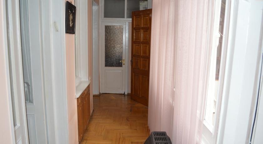 Тбилиси: Georgian House on Sundukiani