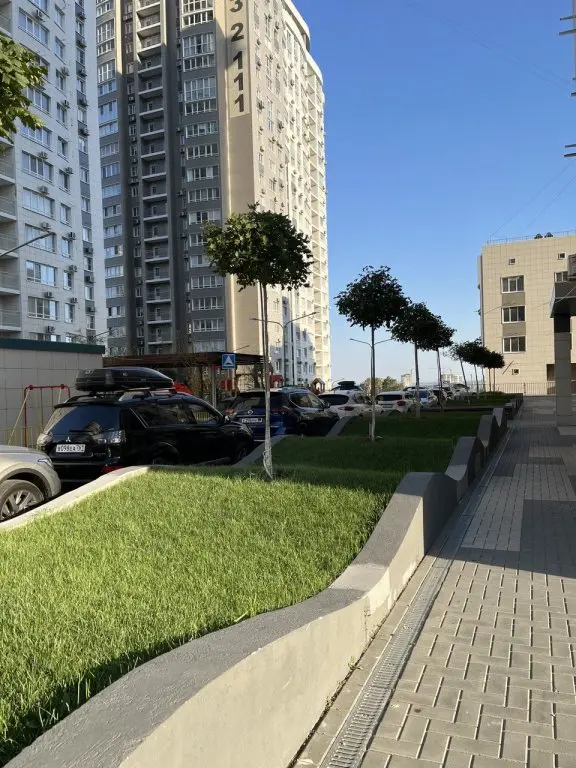 Ростов-на-Дону: Квартира 3-ком Нижегородская 31-98 Ростов центр КакДома