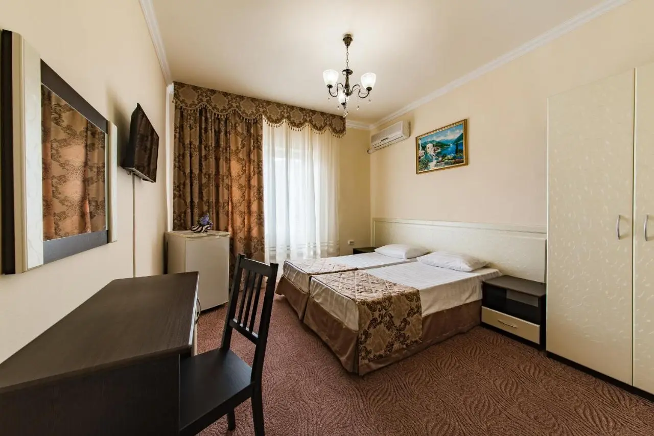 Витязево: Guest house Tashir