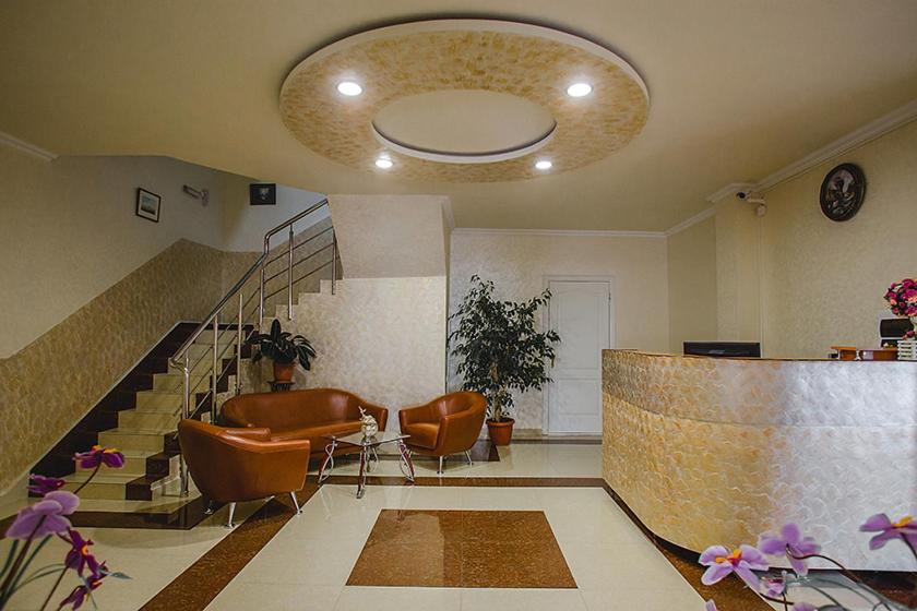 Витязево: Guest house Tashir