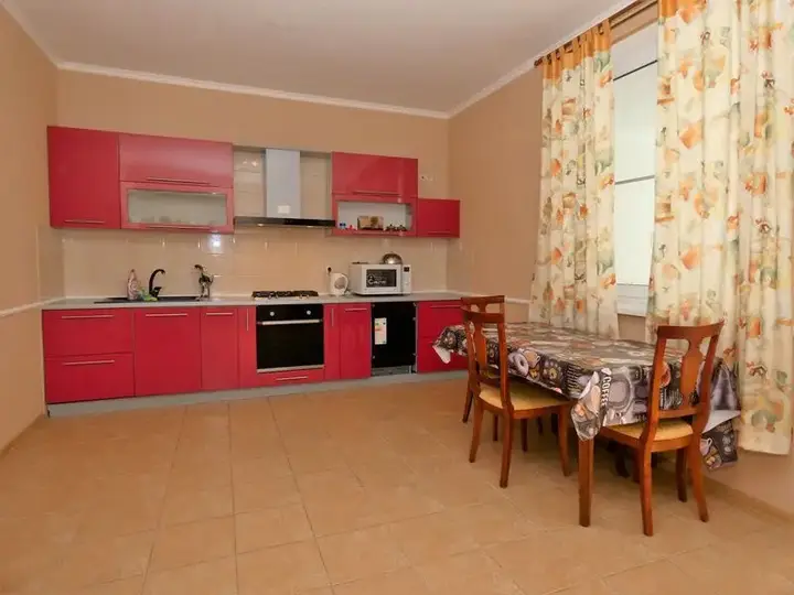 Геленджик: Апартаменты Veles House Дружбы 15