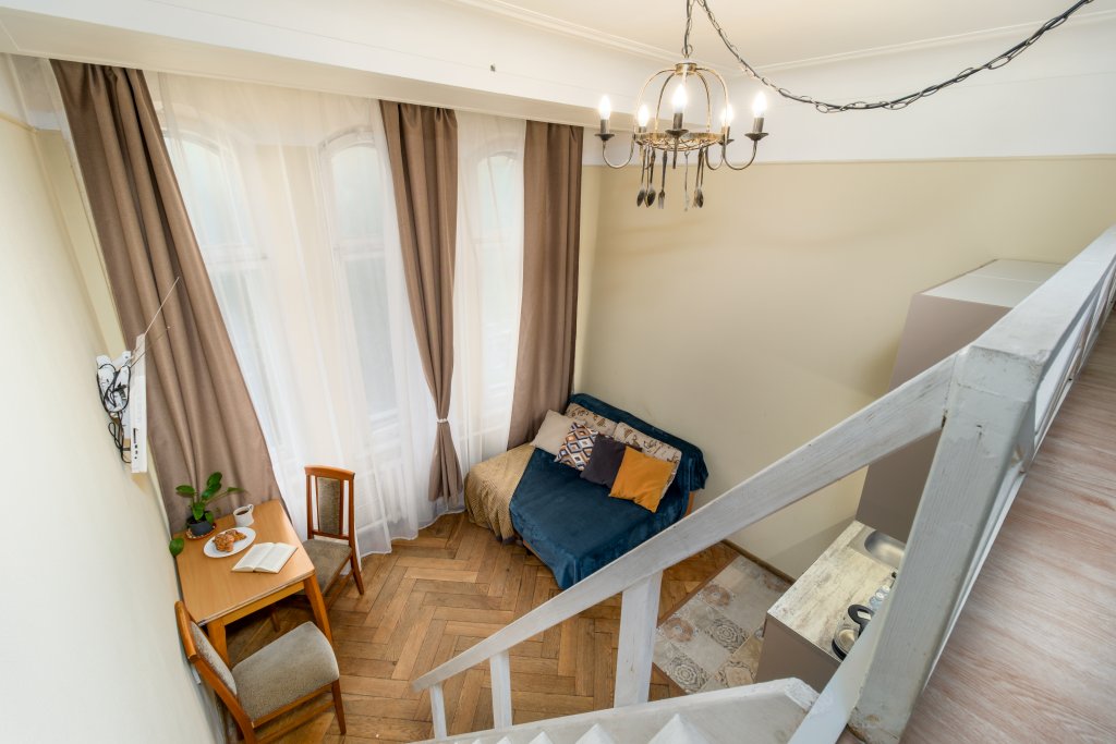 Апартаменты Стильная студия в самом центре возле метро — фото 1