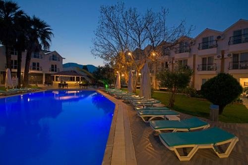 Дальян: GrandEmir Hotel
