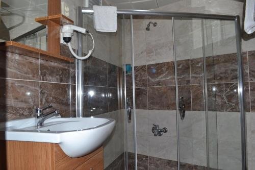 Стамбул: Emirtimes Hotel Güngören