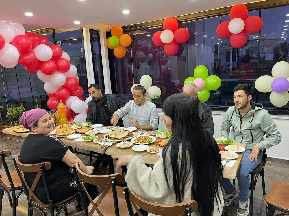 Gul (On Katip Kasim Cami Sk. 27) — фото 1
