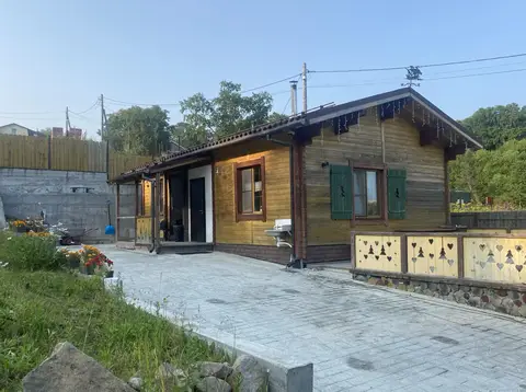 Частный дом Swiss Chalet in Kamchatka — фото 1