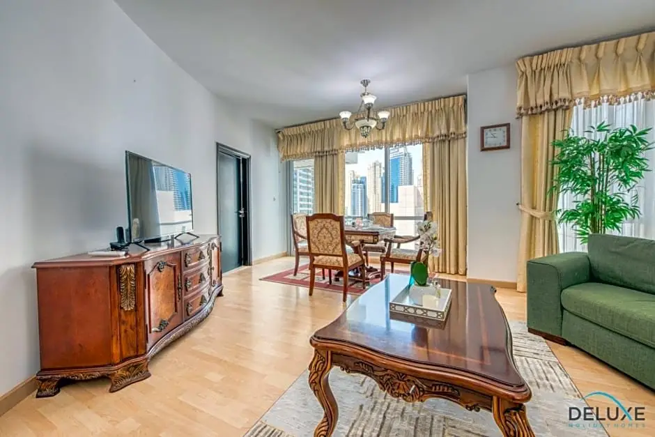 Дубай: Expansive 2BR in La Riviera by Deluxe Holiday Homes
