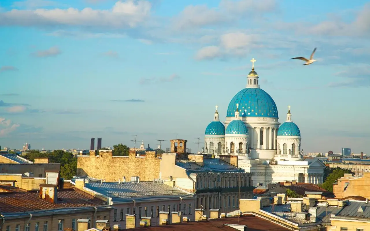 Санкт-Петербург: AZIMUT Сити Отель Санкт-Петербург