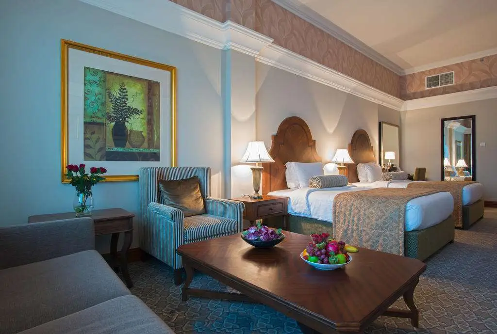 Эль-Айн: Ayla Hotel