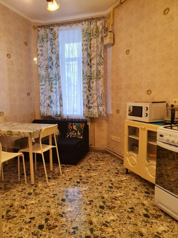 Севастополь: Квартира на улице Хрулёва 11