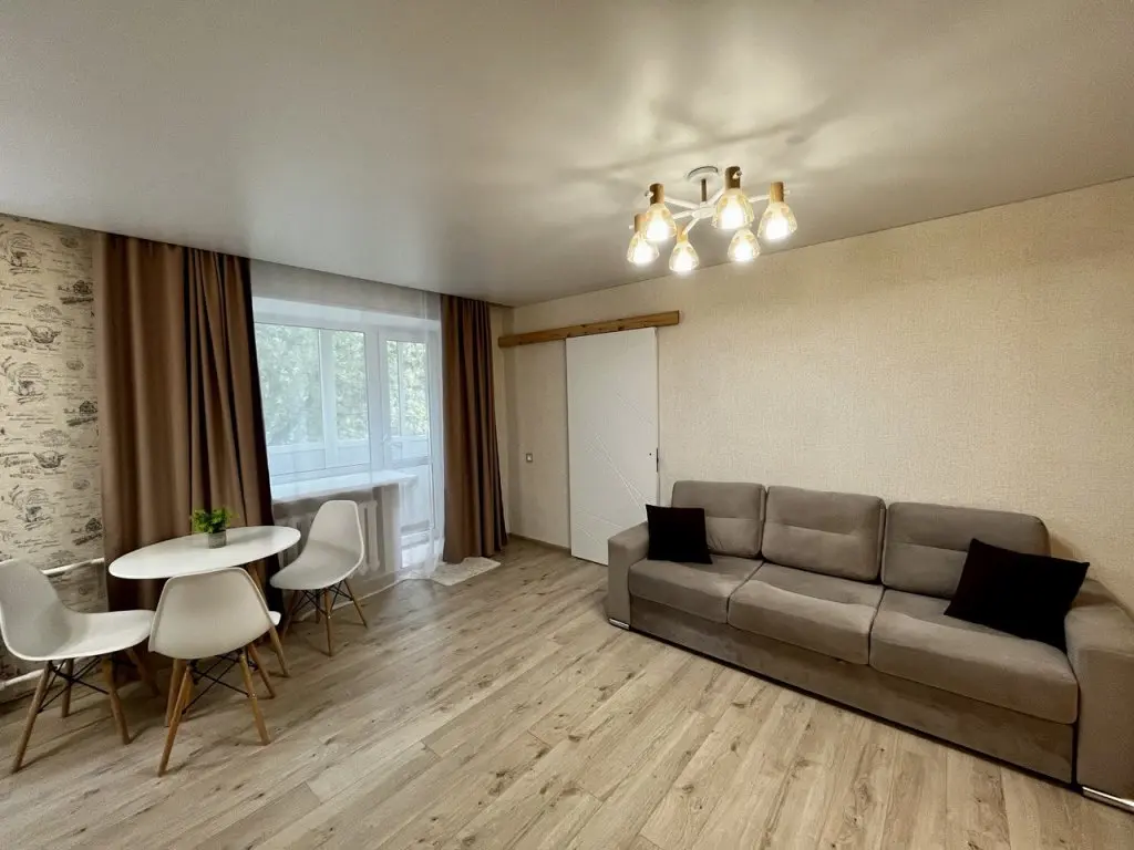 Тюмень: Na Saltykova-Schedrina 3 Apartments
