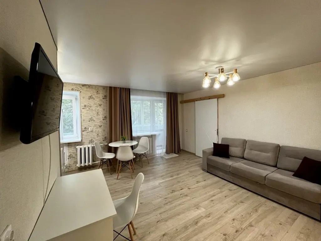 Тюмень: Na Saltykova-Schedrina 3 Apartments