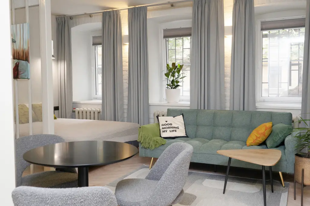 Москва: Апартаменты EasyGuest у метро Цветной бульвар