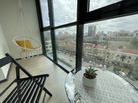 Квартира 1-комнатная 42 кв.м на 9/32 этаже — фото 1