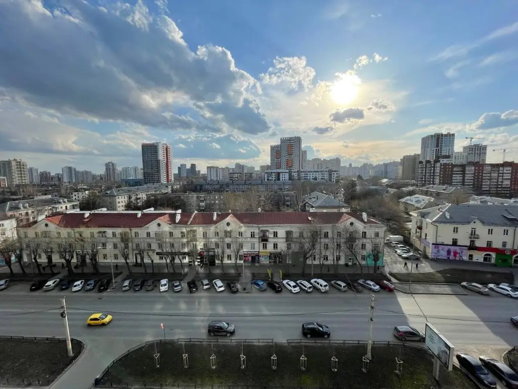Екатеринбург: Квартира 1-комнатная 42 кв.м на 9/32 этаже