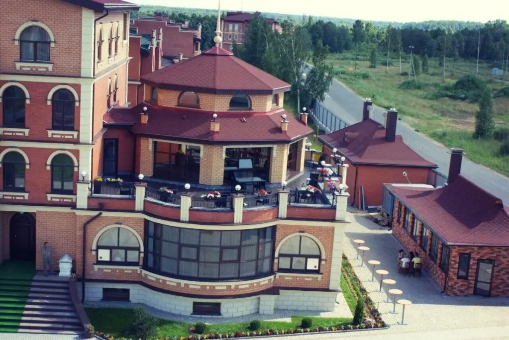 Конаково: Отель Загородный отель Ателика Гранд Ольгино 4****