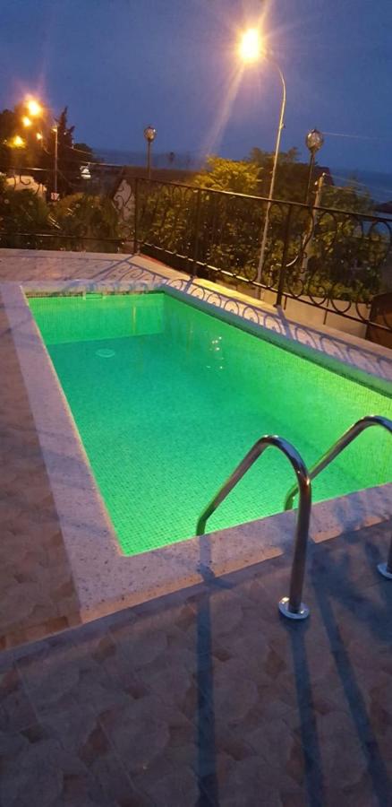 Лазаревское: Guest House Volna
