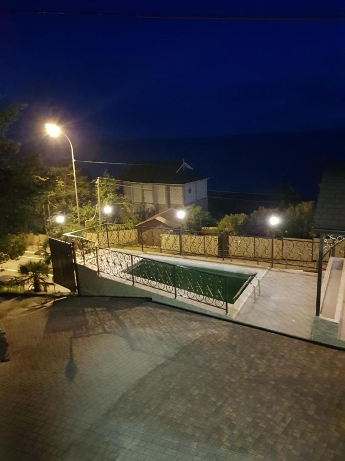 Лазаревское: Guest House Volna