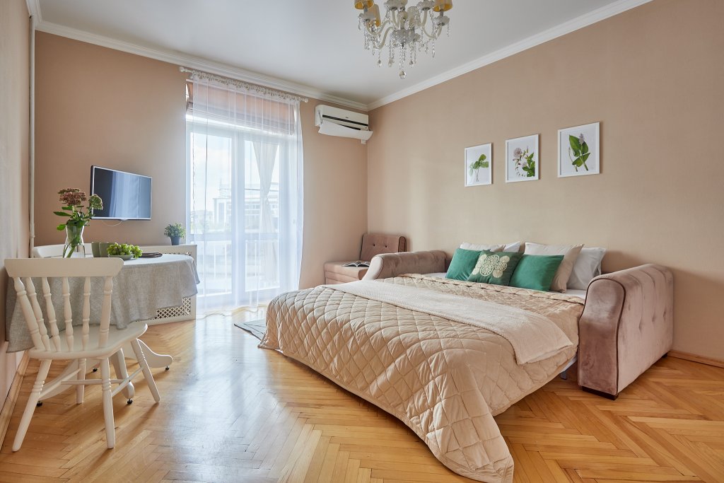 Квартира 2 Ночи на улице Орджоникидзе 89 — фото 1