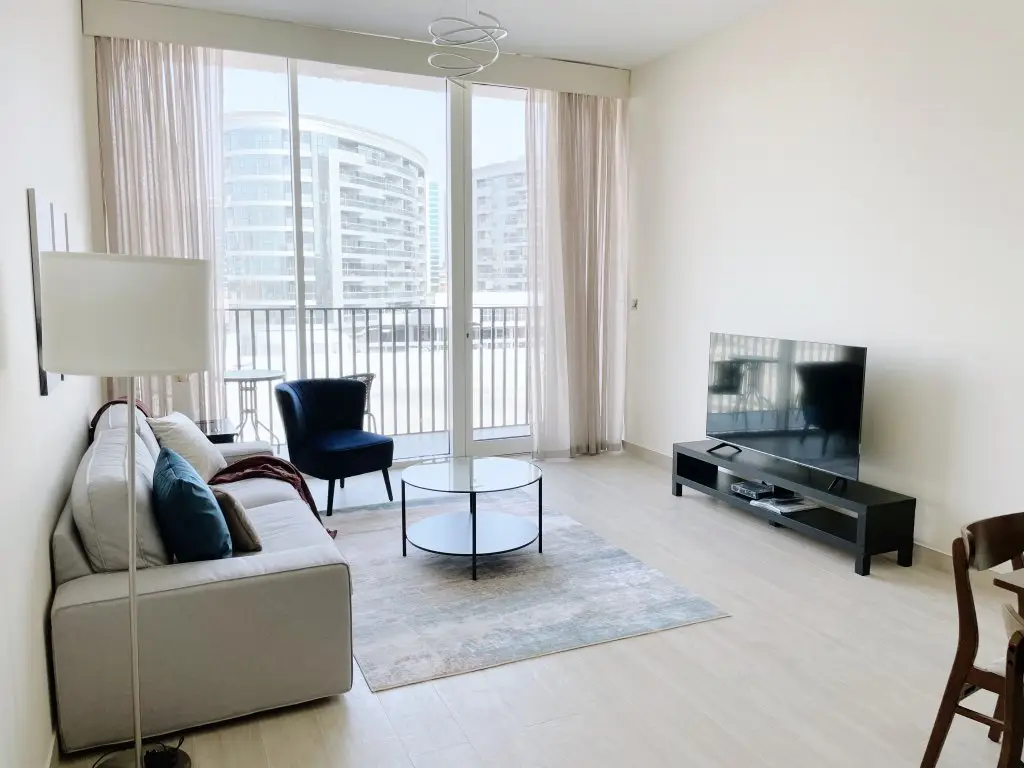 Дубай: Elite LUX Holiday Homes - 1BR Getaway Luxe Pool, Gym, Games Room Arjan, Dubai