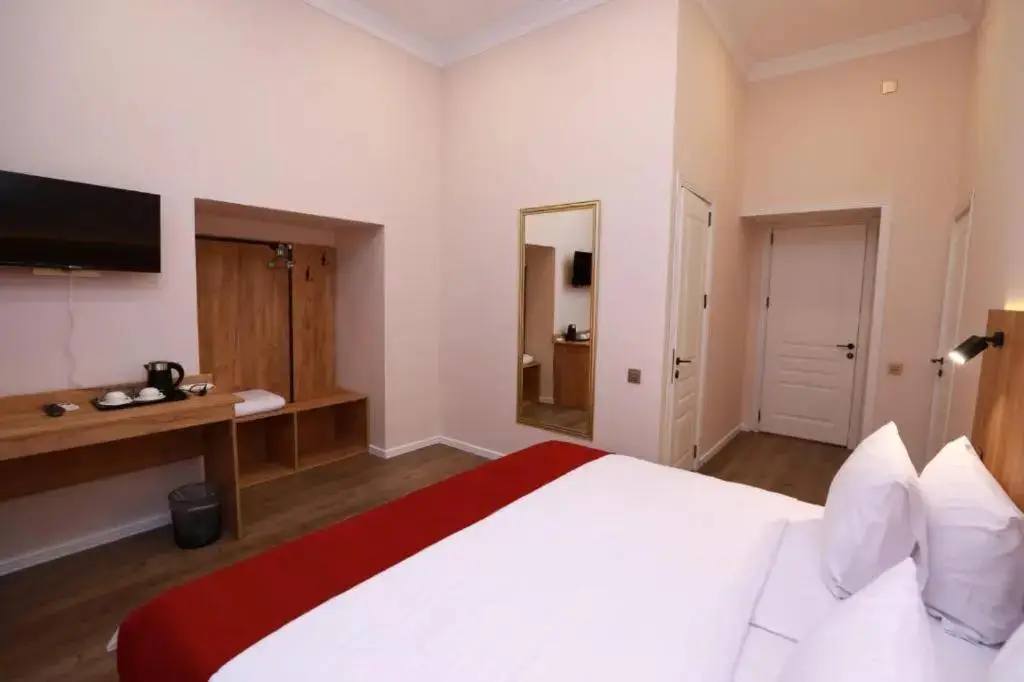 Баку: London Hotel