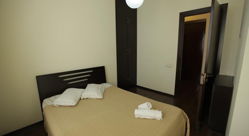Тбилиси: Baratashvili Apartment