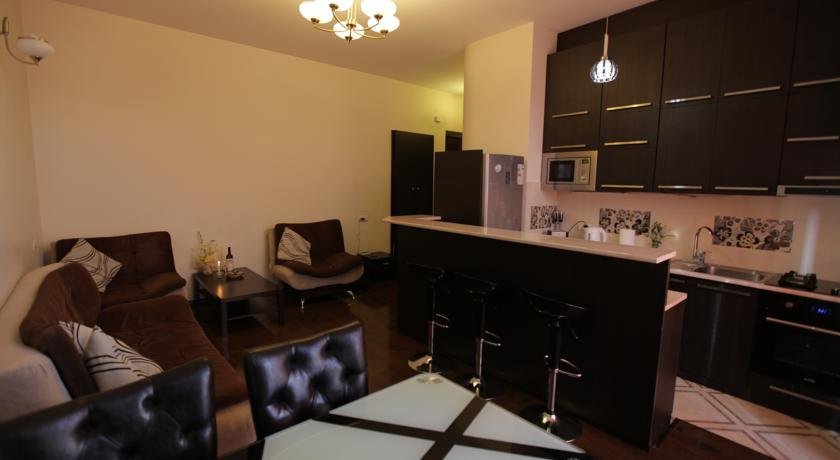 Тбилиси: Baratashvili Apartment