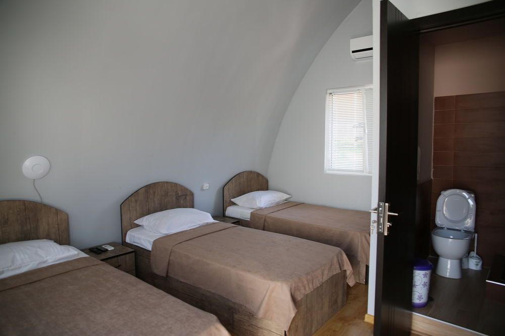 Тбилиси: Atrium Hotel