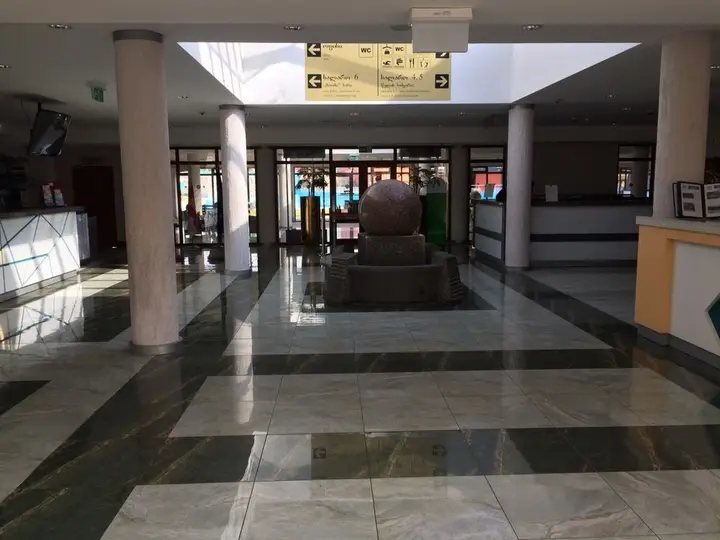 Тбилиси: Atrium Hotel
