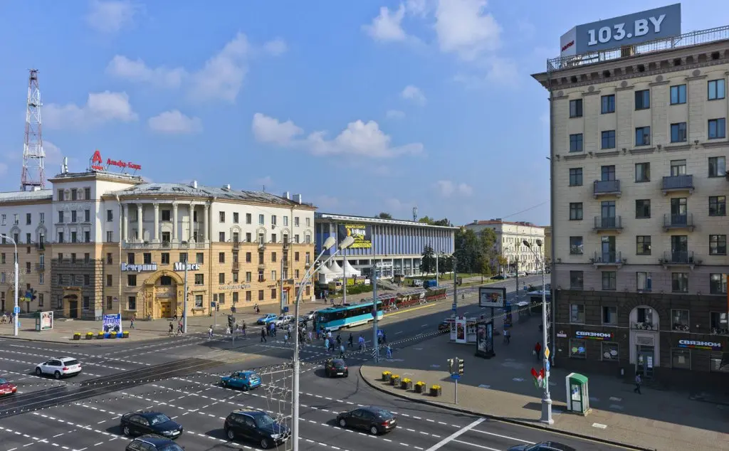 Минск: Апартаменты на Независимости 39 Home Apart