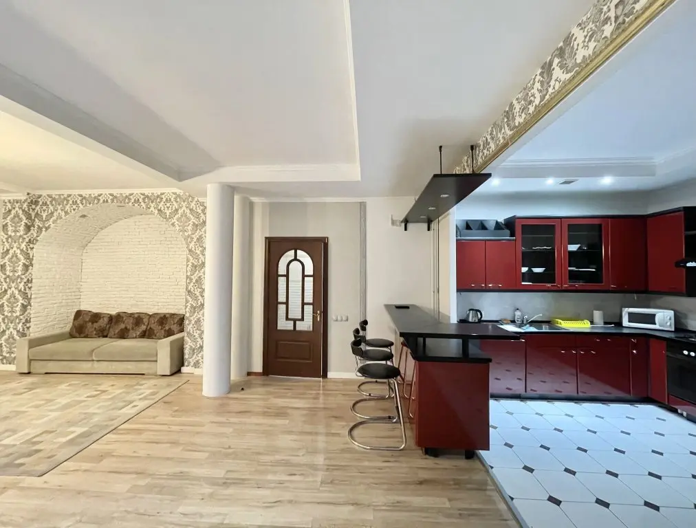 Минск: Апартаменты Володарского 18 HomeApart