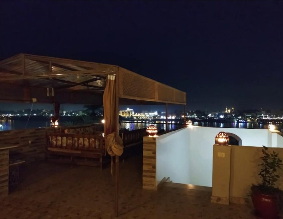 Луксор: Immaculate 1-bed Apartment in Al Bairat
