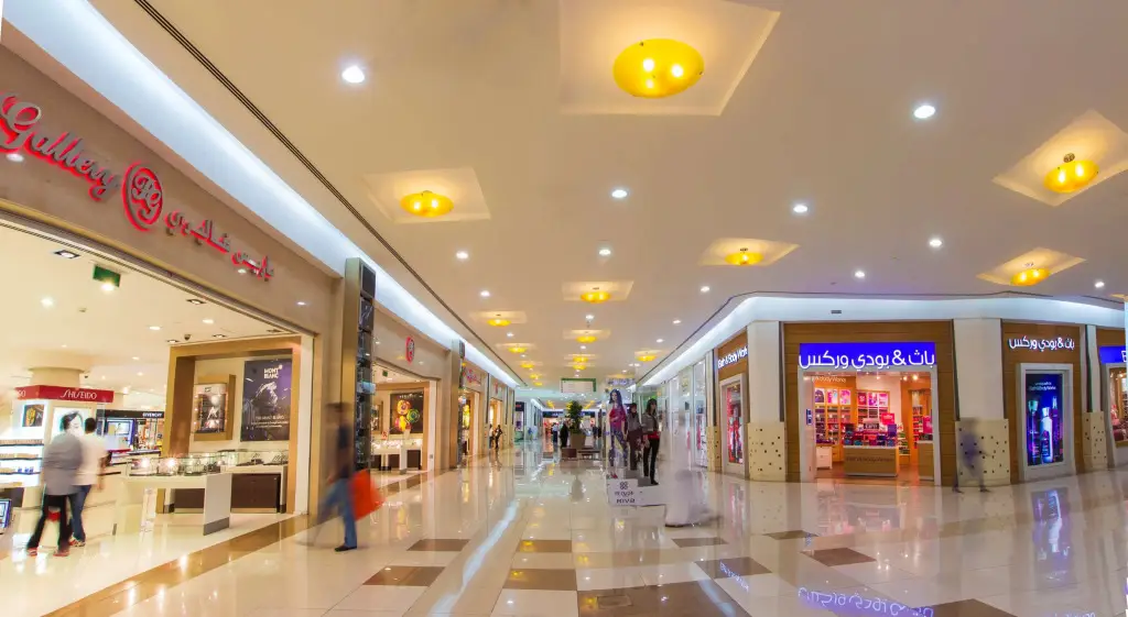 Эль-Айн: Ayla Bawadi Hotel & Mall