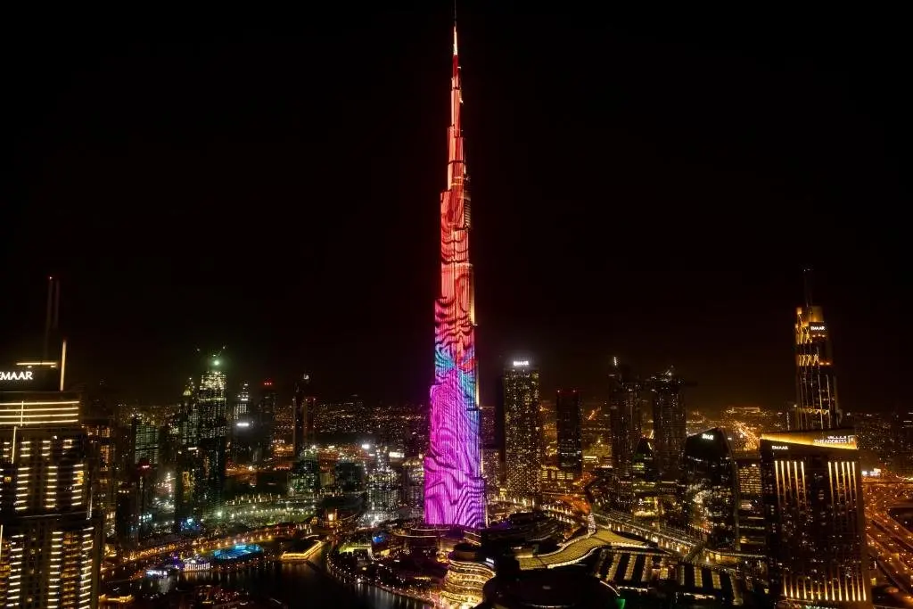 Дубай: Burj Khalifa Vw  Prvt Pool in Dubai
