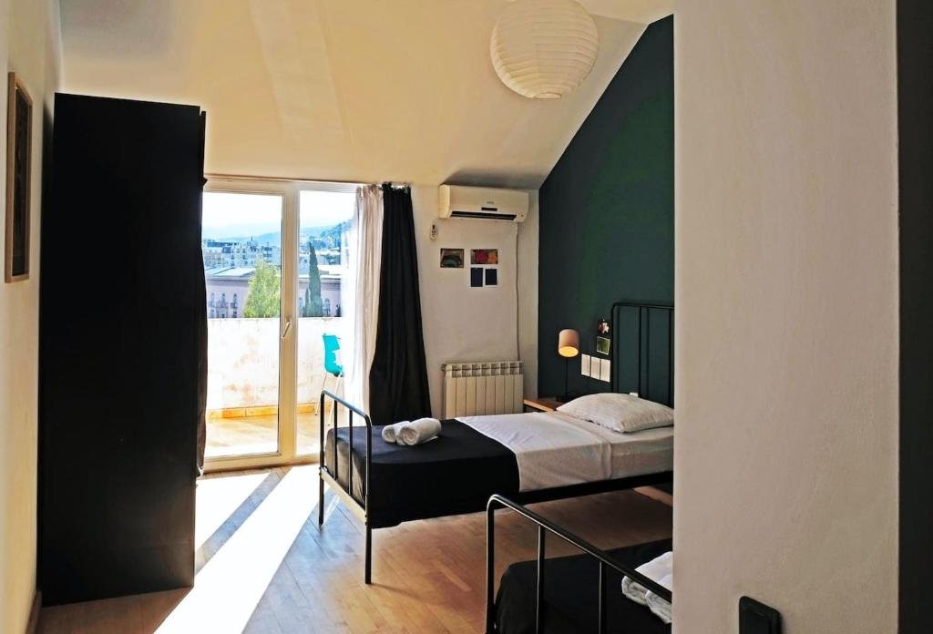 Тбилиси: Wehost Apartment with stunning views