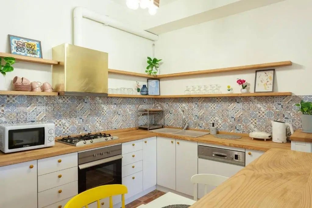 Тбилиси: Wehost Colorful Apartment