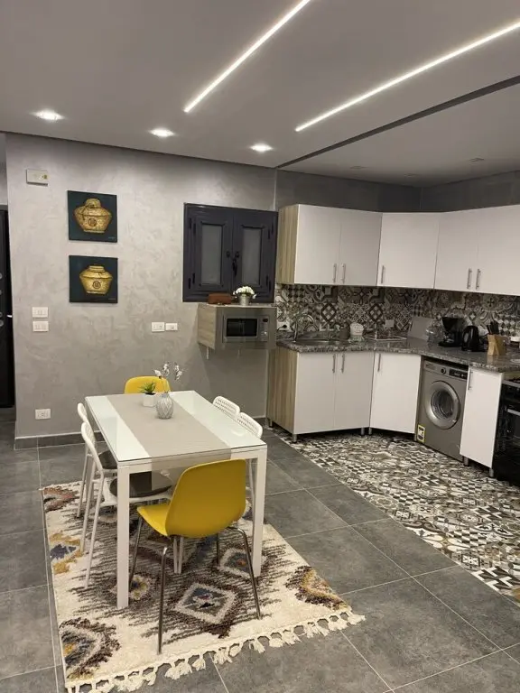 Гиза: Lovely 2-bed Apartment in Kafr Nassar
